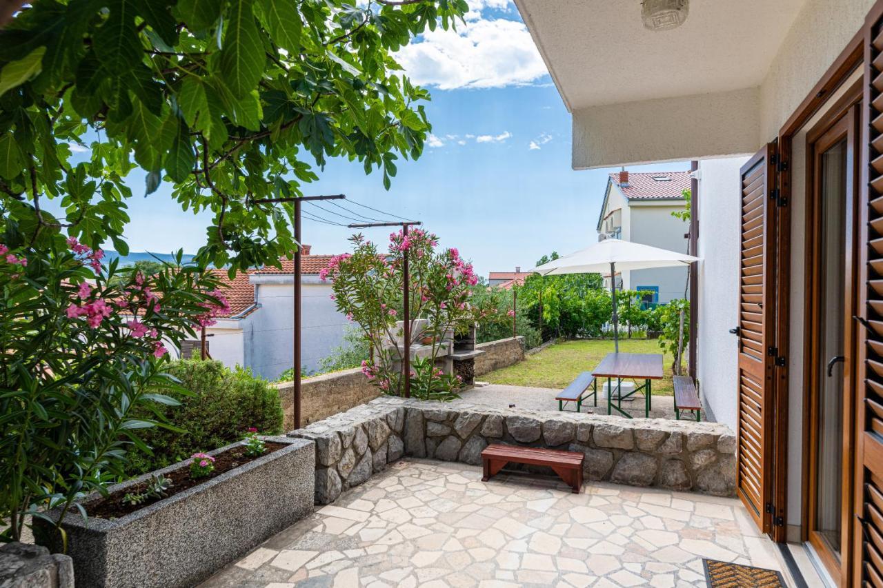 Apartments Vjeko Krk Town Extérieur photo